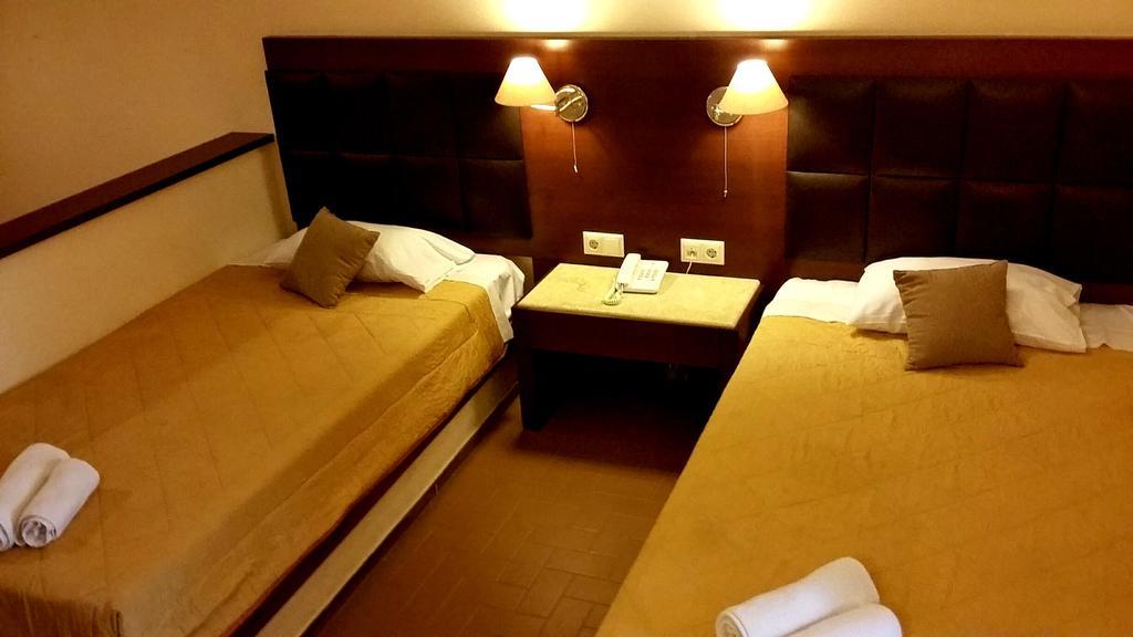 Belvedere Aeolis Hotel 미팀나 외부 사진